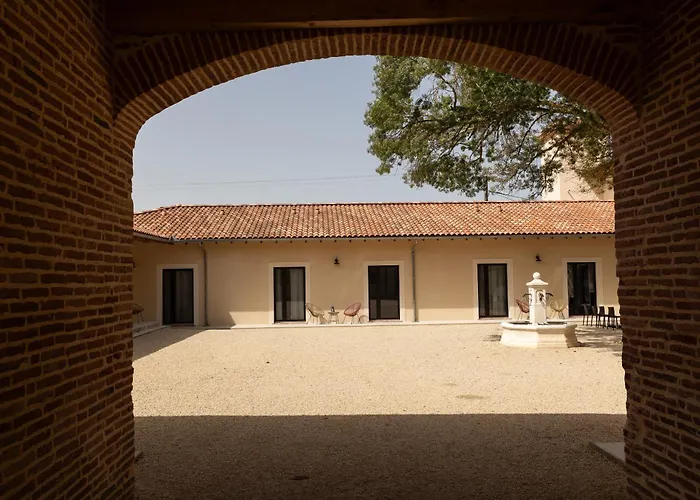 Chateau De La Busquette - 4* La Magdelaine-Sur-Tarn