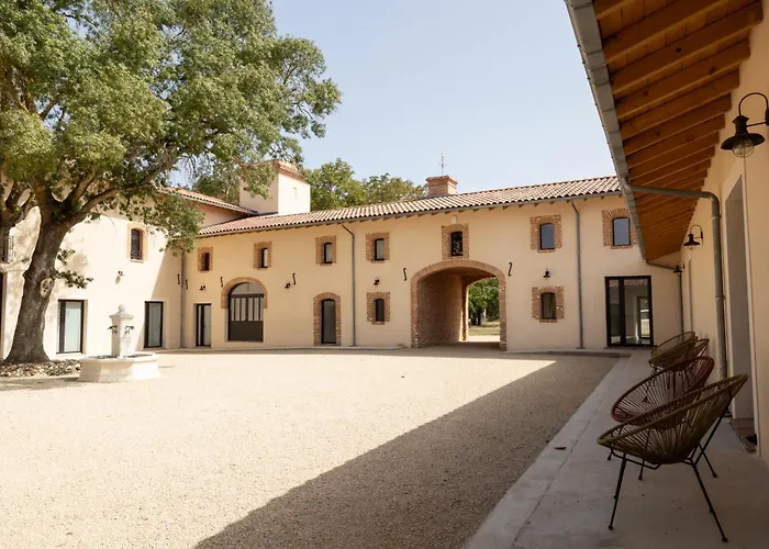 Chateau De La Busquette - 4*