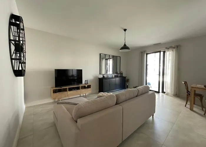 Chateau De La Busquette - Pensionat 4*