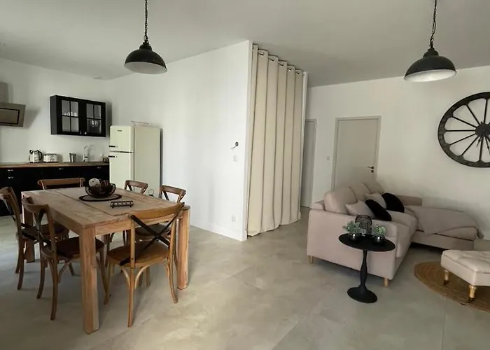 Pensionat Chateau De La Busquette - La Magdelaine-Sur-Tarn