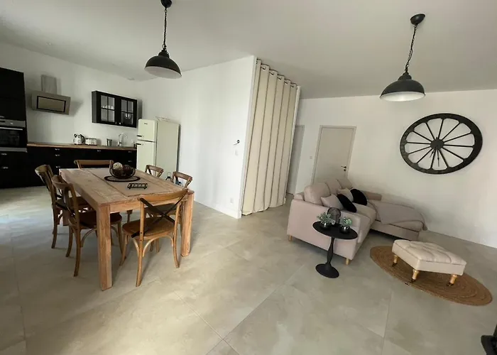 Chateau De La Busquette - Pensionat 4*