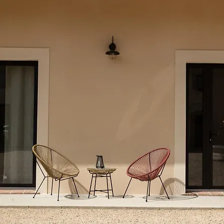 Chateau De La Busquette - Guest house *