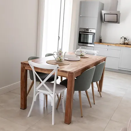 Chateau De La Busquette -