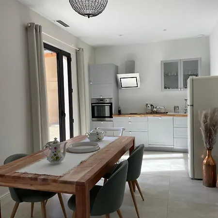 Chateau De La Busquette - La Magdelaine-Sur-Tarn