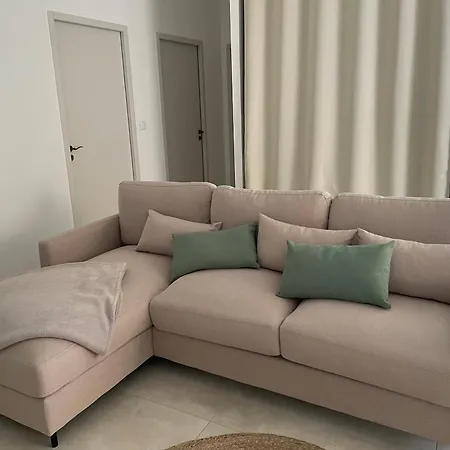 Chateau De La Busquette - Гостевой дом La Magdelaine-Sur-Tarn