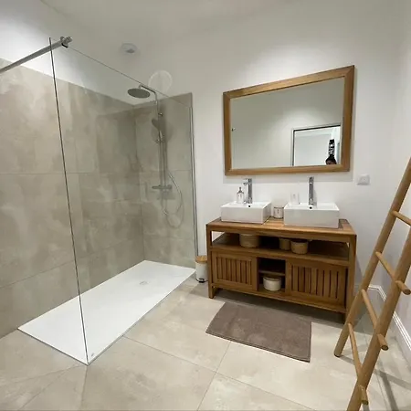 Chateau De La Busquette - La Magdelaine-Sur-Tarn